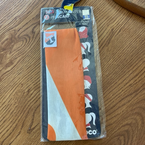 NWT University of Tennessee team gaiter scarf - Picture 1 of 4